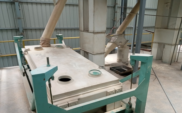 飼料加工機器設(shè)備價格是多少?其應避免損耗以更好實現(xiàn)性能