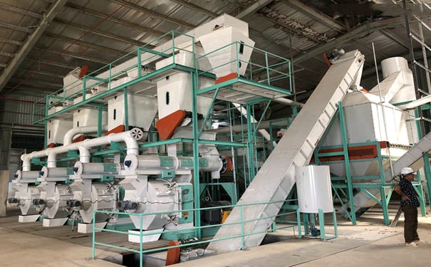 飼料成套設(shè)備 飼料成套設(shè)備