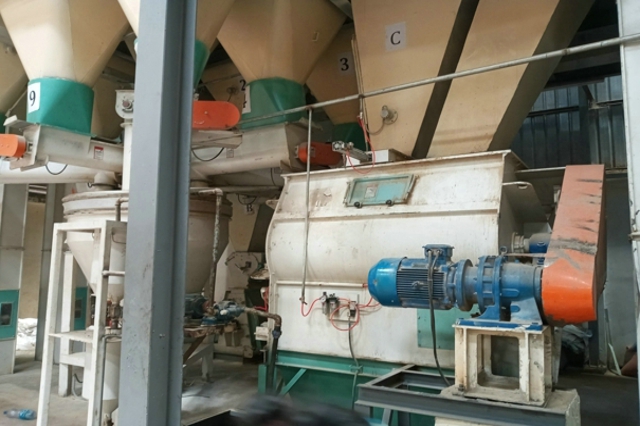 牛飼料生產(chǎn)線在現(xiàn)代養(yǎng)殖業(yè)發(fā)揮著至關(guān)重要的作用