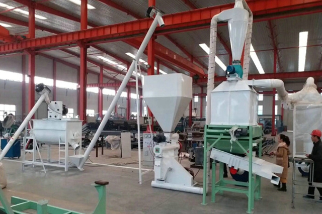 乳豬料生產(chǎn)線